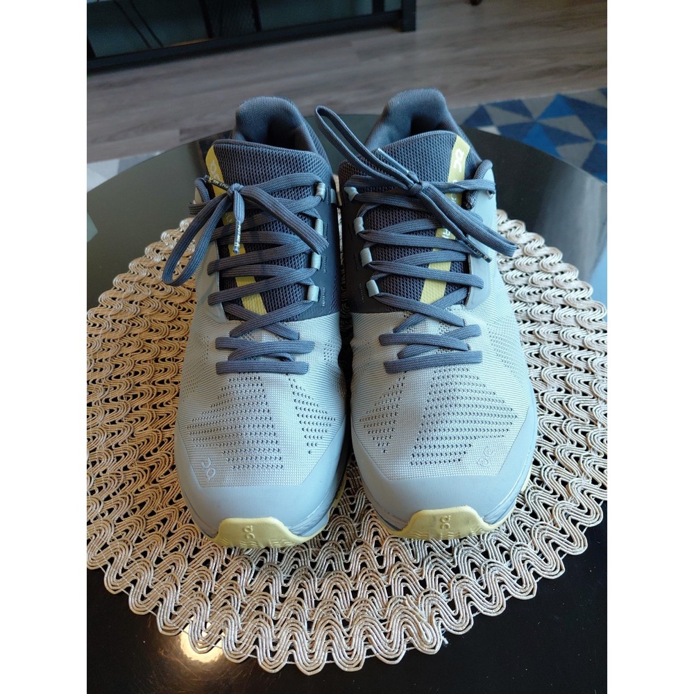Men's Size 9.5 On Cloud Shoes Grey Hiking Tennis Casual